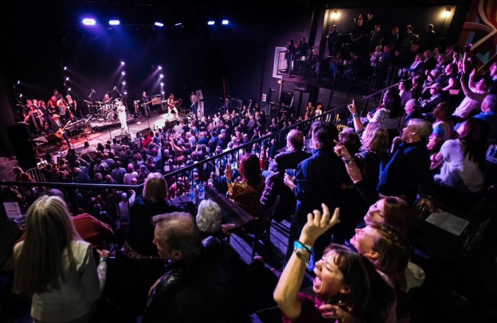 Image of crowd